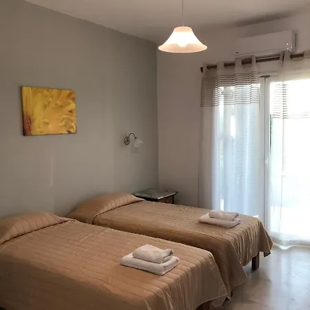 Banos And Swimming Pool Roda (Corfu)