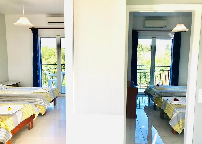 Banos And Swimming Pool *