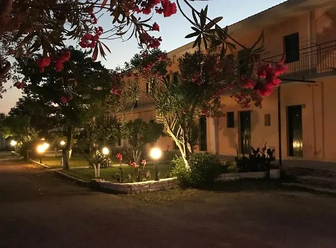 Banos And Swimming Pool * Roda (Corfu)
