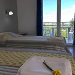Banos And Swimming Pool דירה *
