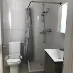 Banos And Swimming Pool רודה