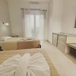 דירה Banos And Swimming Pool רודה
